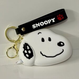 Snoopy White & Black Keychain with coin wallet